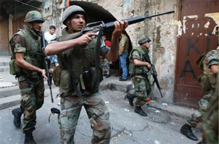 Líbano denuncia violación israelí y ataques de opositores sirios